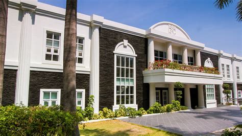 pinnacle enderun|enderun colleges philippines.